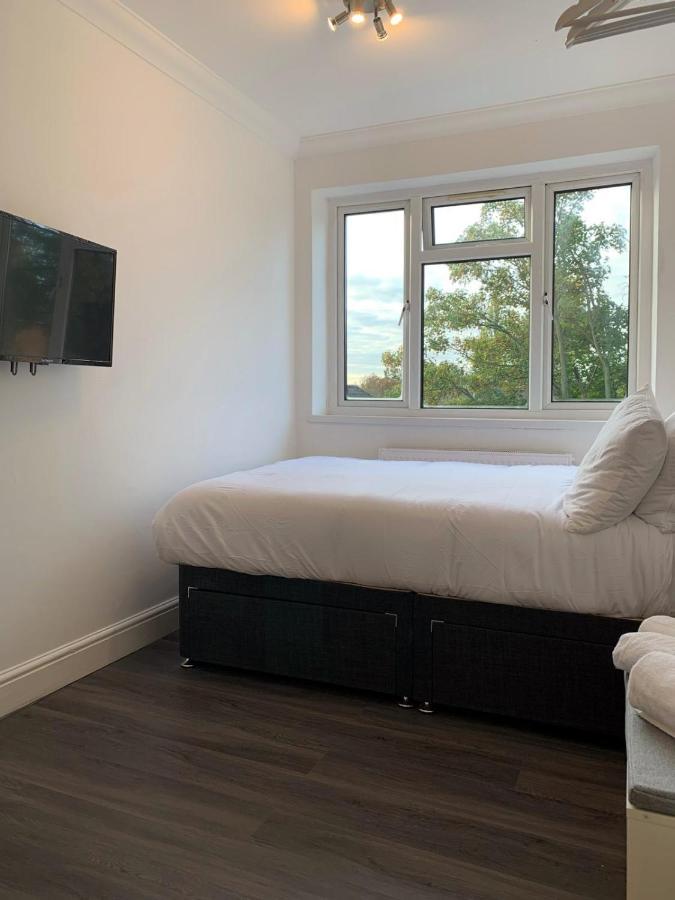 Luxury Suites Near Wembley Stadium, Wembley Arena, London Designer Outlet Exterior foto