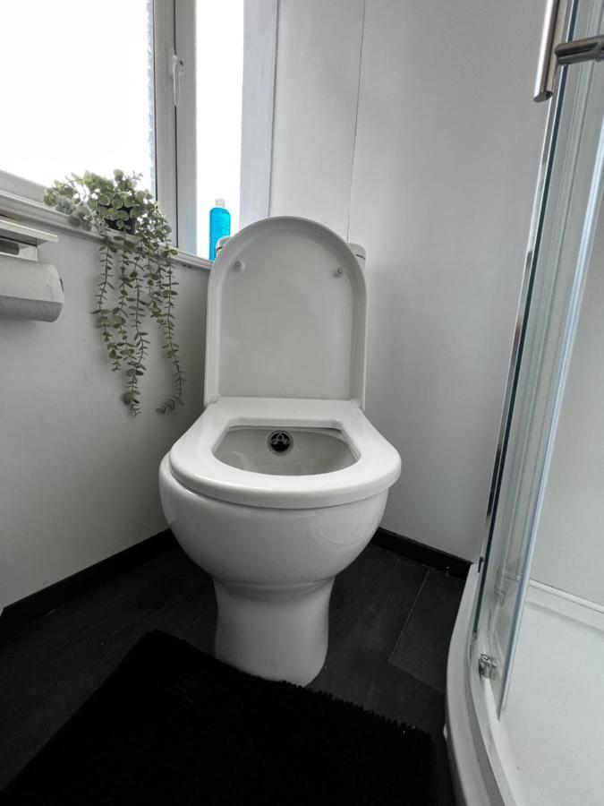 Luxury Suites Near Wembley Stadium, Wembley Arena, London Designer Outlet Exterior foto